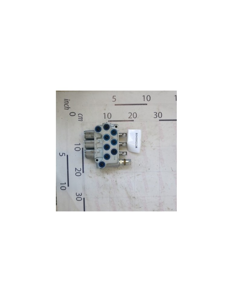 3 WAY DISTRIBUTOR
