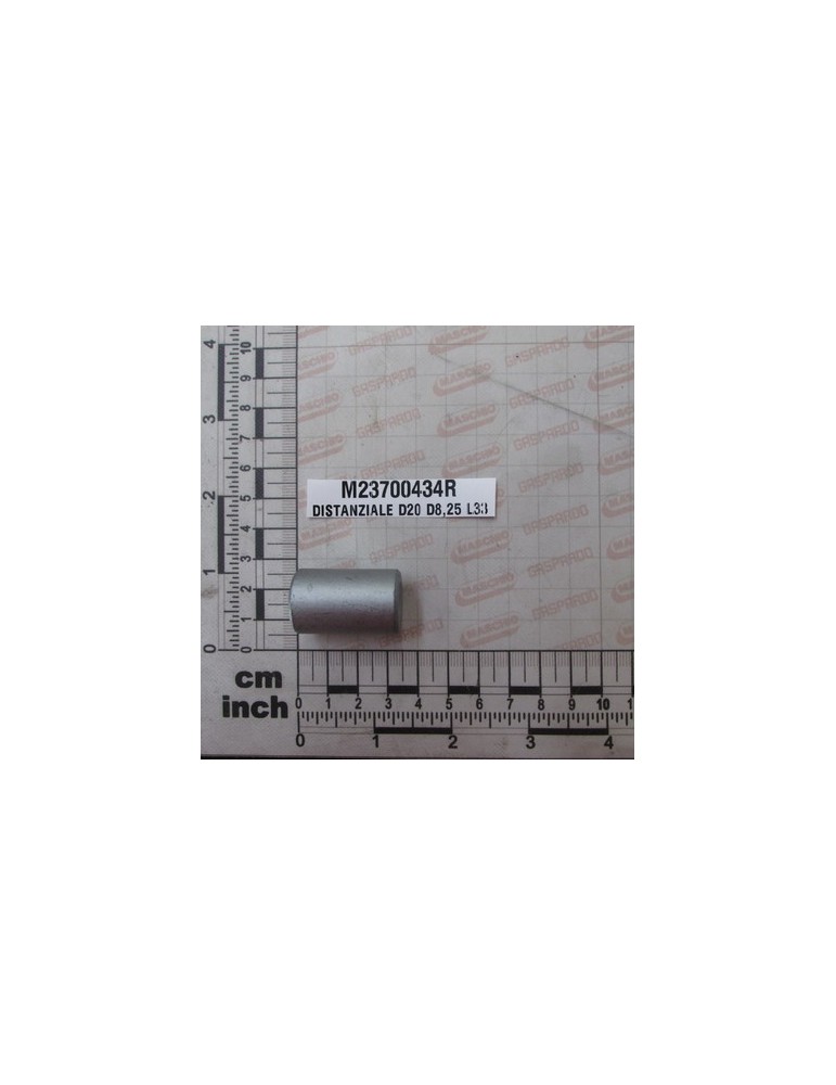 SPACER D20 D8,25 L33
